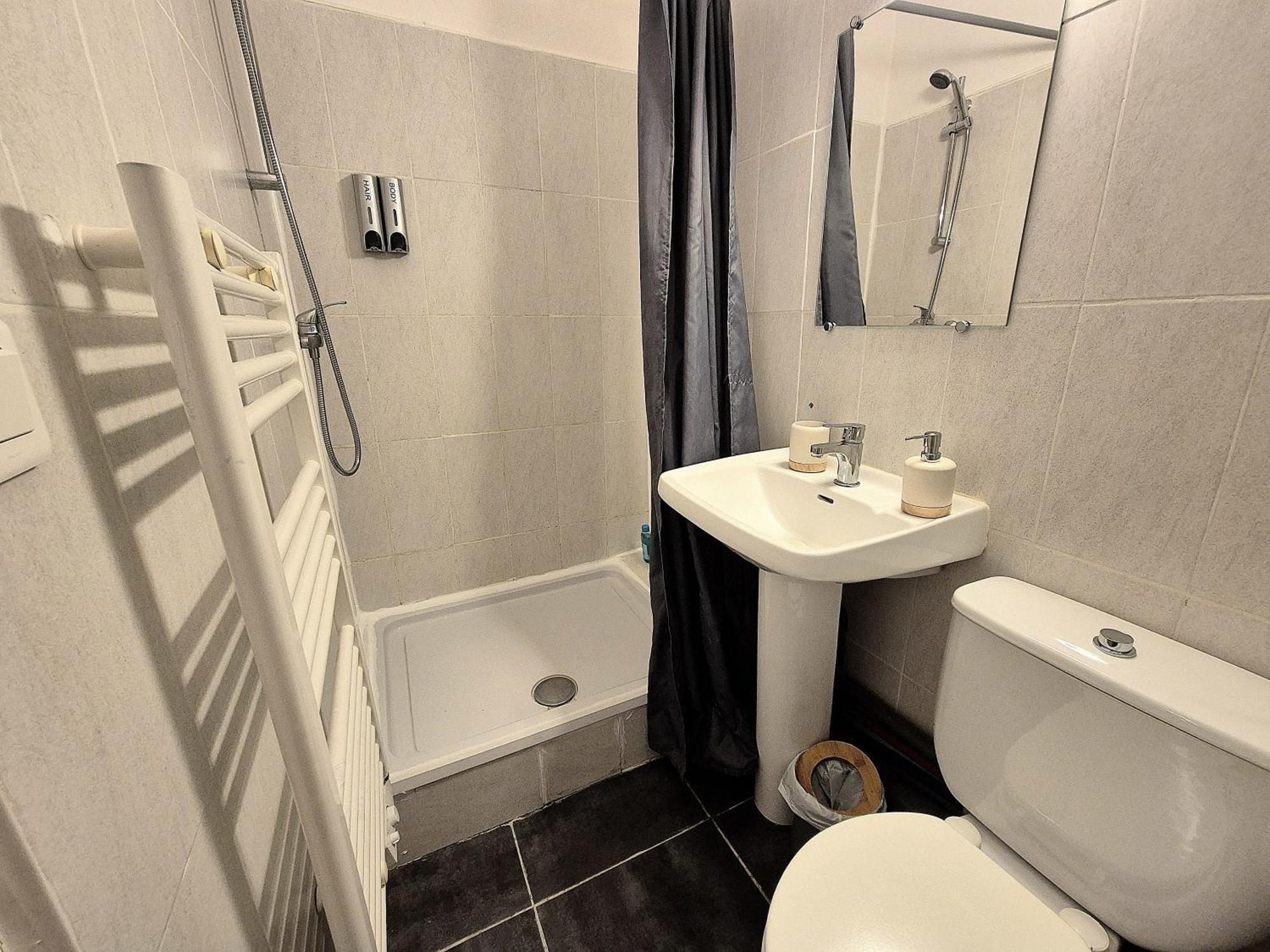Le Cocon-T2-Proche Du Centre-Wifi Apartment Lourdes Exterior photo